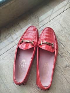 size 40.5, tods available for great price