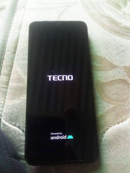 techno LE6 4