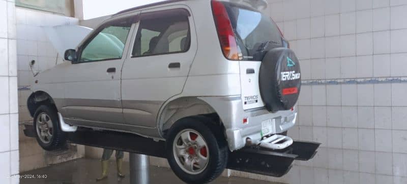 Daihatsu Terios Kid 2008 ,1000cc jeniun manual ,lahore number. 4