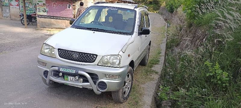 Daihatsu Terios Kid 2008 ,1000cc jeniun manual ,lahore number. 9