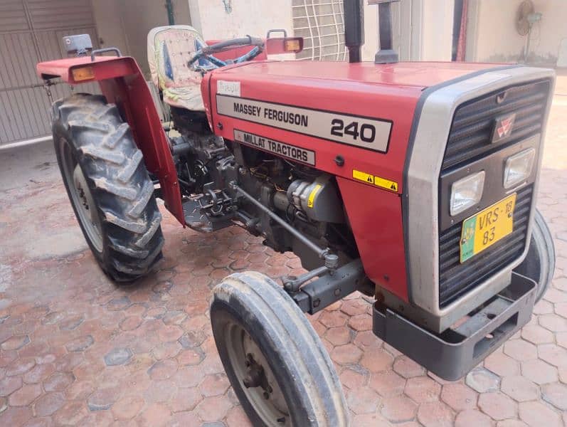 Massey Ferguson 240 8