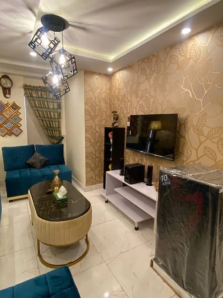 One bedroom VIP apartment for rent short time (2to3hrs) in bahria town 2