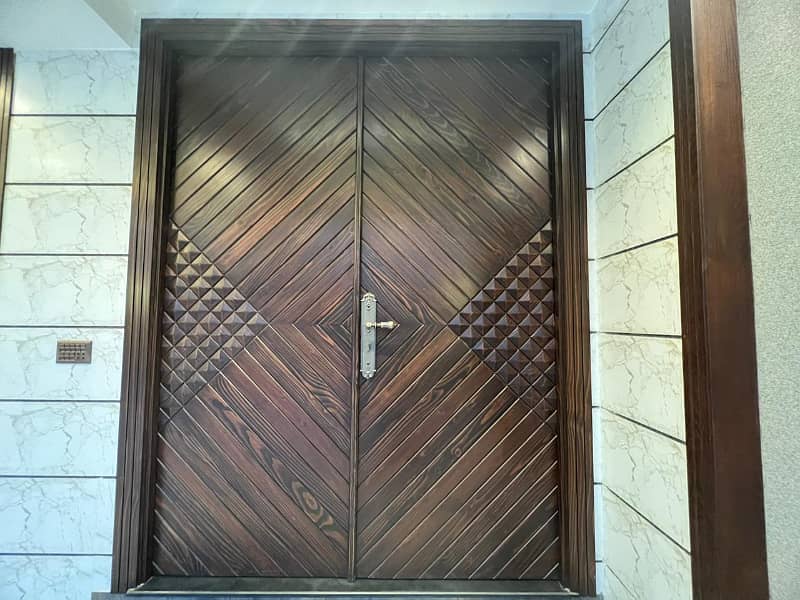 10 Marla Lower Portion For Rent In Bahria Town Lahore 13