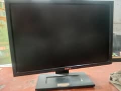 LCD 19" WIDE