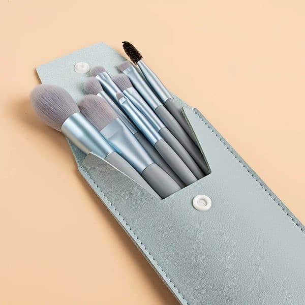 Mini Brush 8-pecis Makeup 3