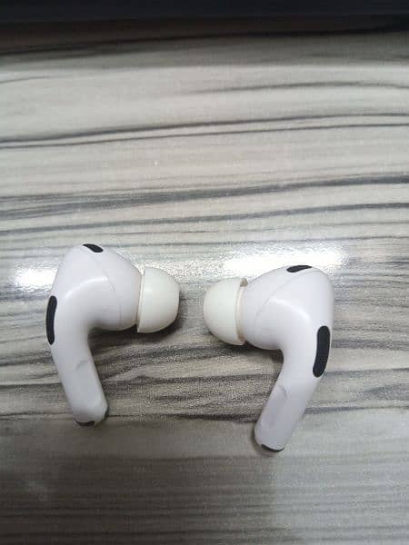 Ear pods Pro ear buds without case 2