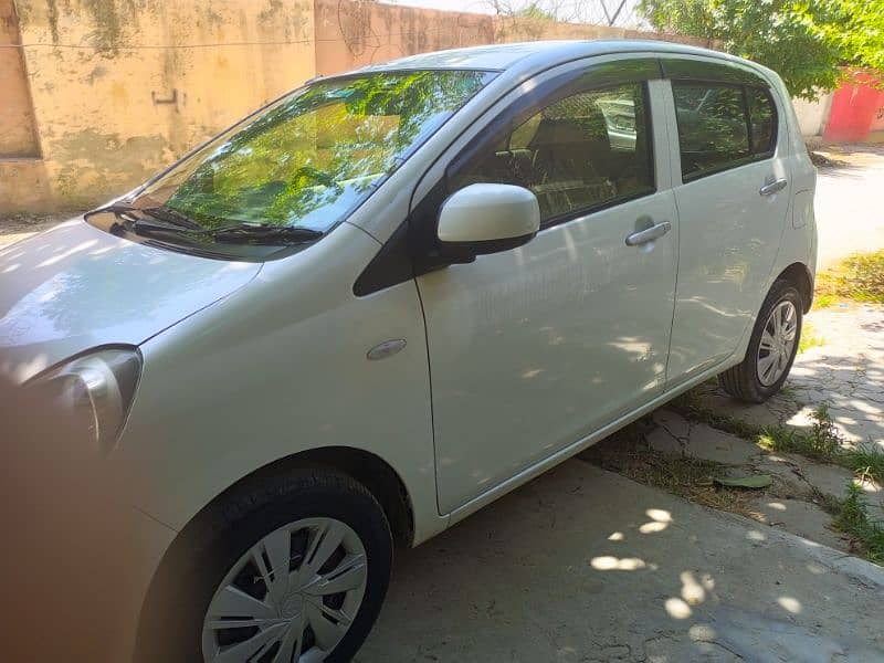 Daihatsu Mira 2012 White Islamabad register 1