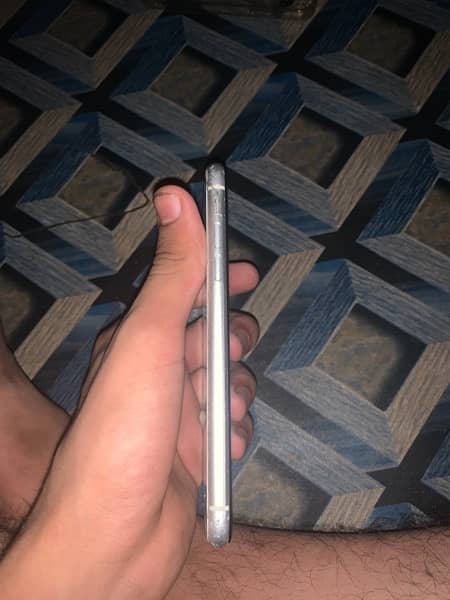 İPhone XR  64 Gb Sim working condition 10/9 3