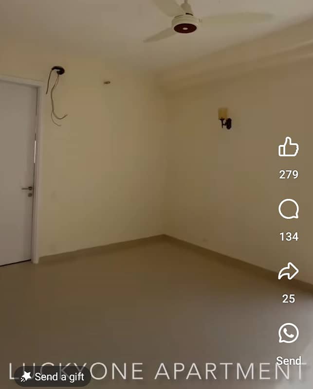 Lucky one apartment for rent 14