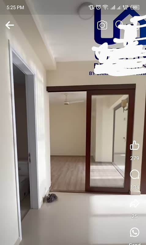 Lucky one apartment for rent 29