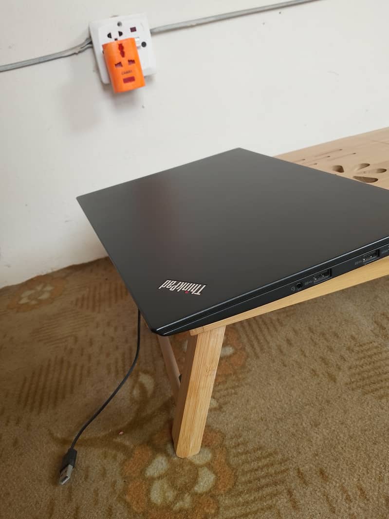 Lenovo X1 carbon laptop core i7  6th generation 5