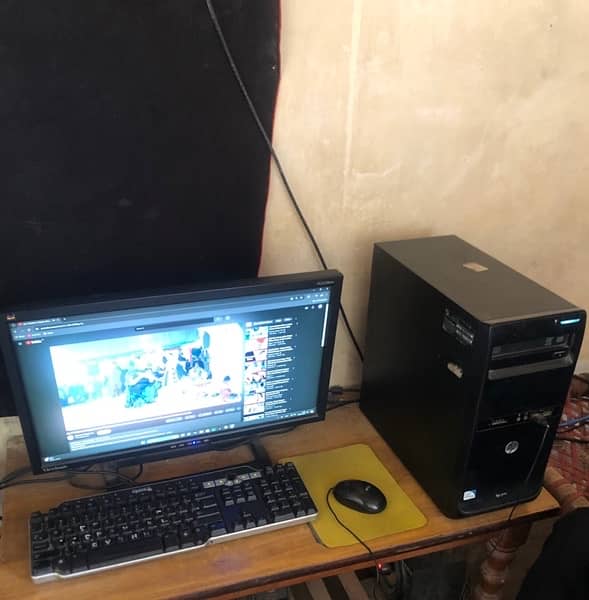 HP Core i7 Computer with Graphics Card 3