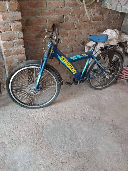 selling a good condition bicycle in good price my phone no 03139775282 0