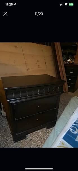 1 king size bed and dressing and side table 8