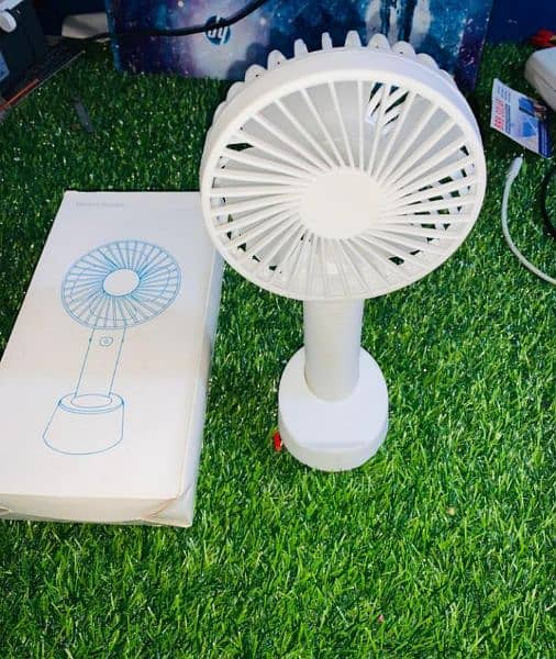 mini portable fan 1