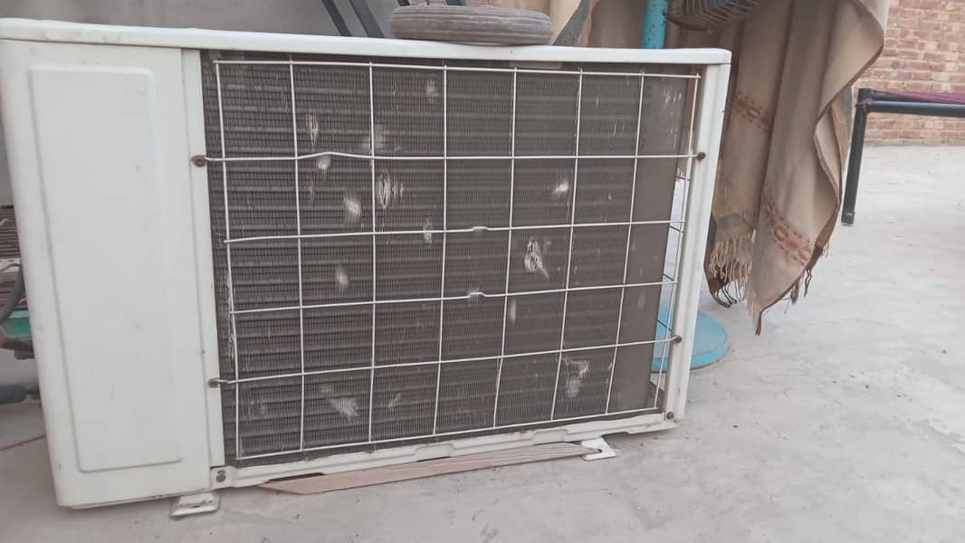 1.5  ton Split Ac for sale-2 nos 3