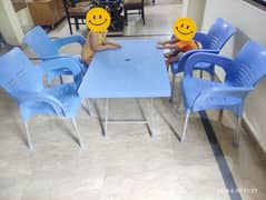 Boss plastic chair and table