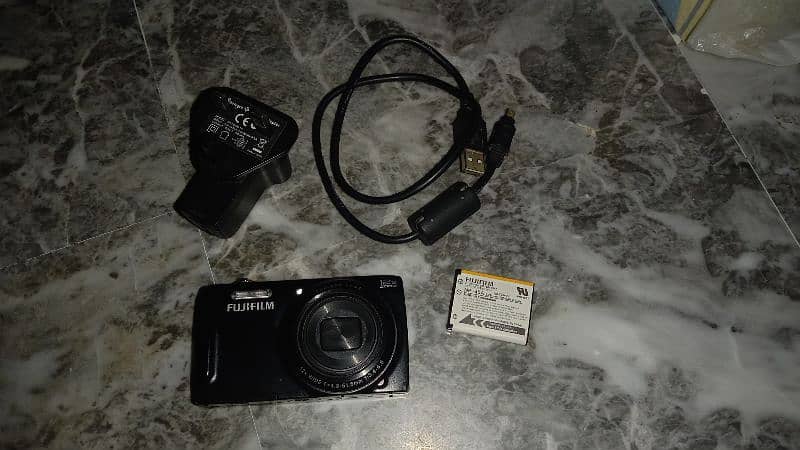 FujiFilm digital camera t550 5