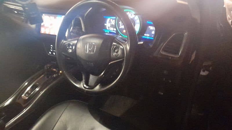 Honda Vezel 2015 3