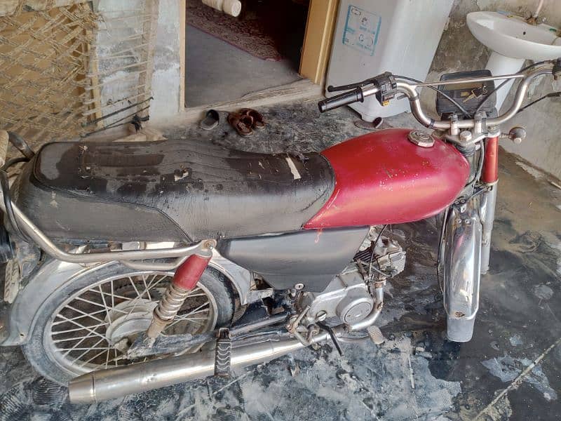 Honda CD70 2007 1