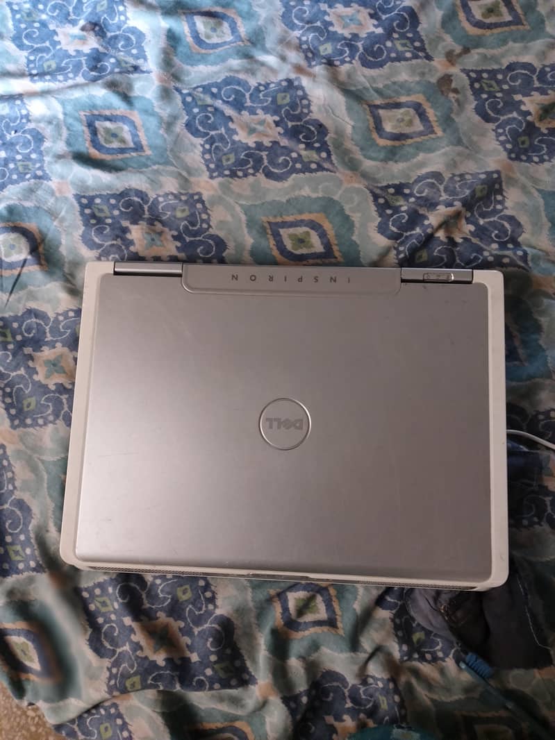 Dell Inspiron E1505 3