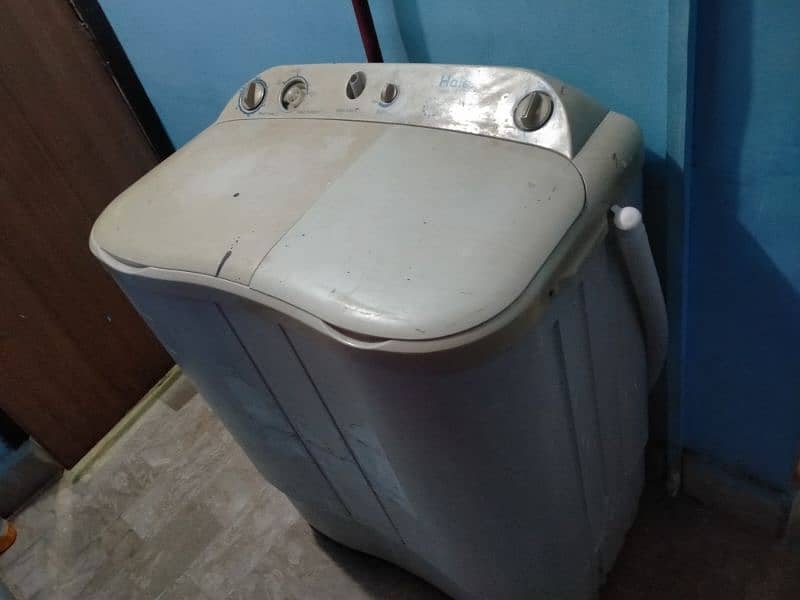 hair washing machine with dryer. 3