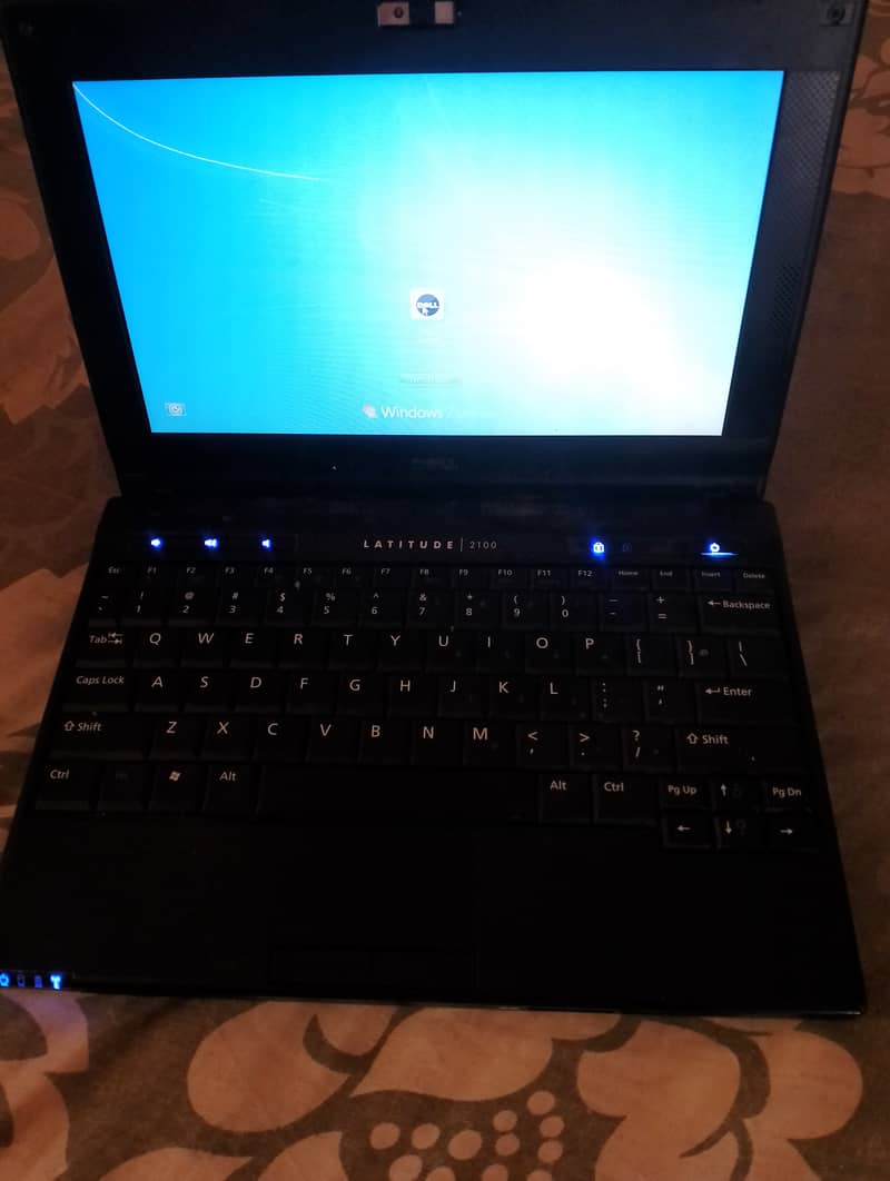 Dell Latitude 2100 2