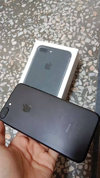 iPhone 7 plus 128 gb whatapp 03455114932 0