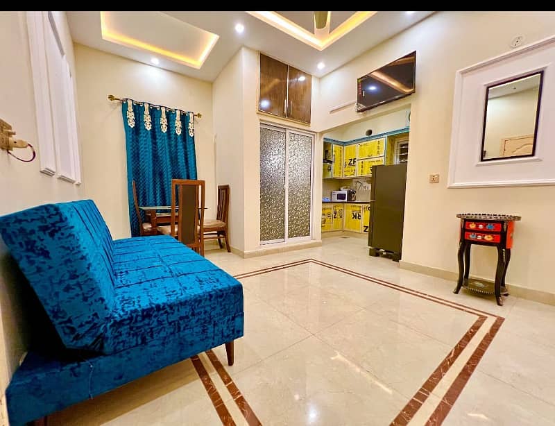 furnished Rooms & Apartment gulberg cantt jail Road DHA 3