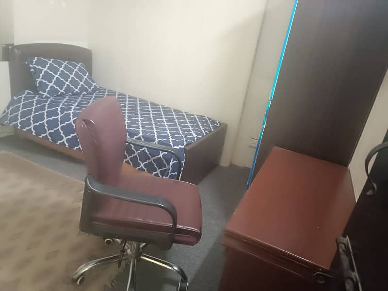 furnished Rooms & Apartment gulberg cantt jail Road DHA 15