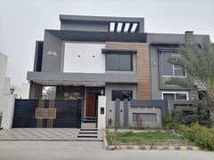 Stunning 10 Marla House For Rent In EE On 60 Feet Road In Citi Housing Gujranwala
