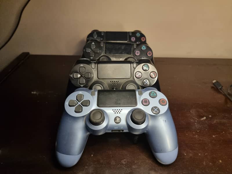 Ps4 Games & Original Controllers 4