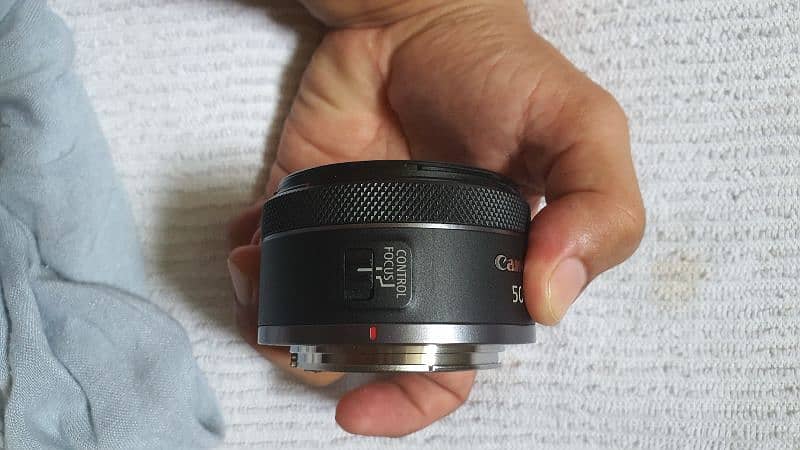 canon rp + canon RF 50mm lens new condition 13