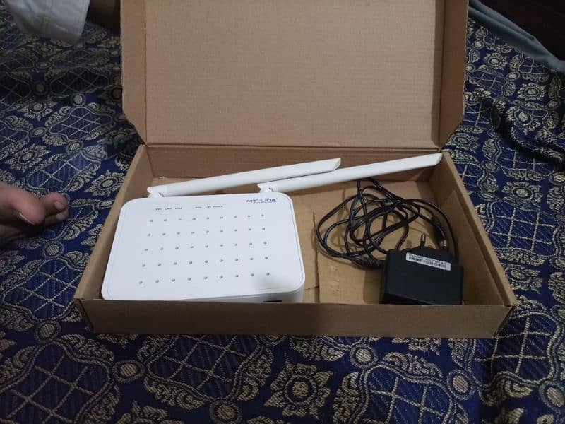 MT-link Fiber + wifi Router like new with box 4