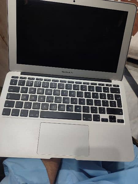 MacBook Air Early 2014 4