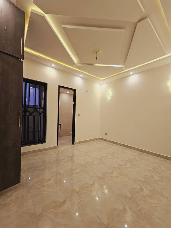 Low Budget Brand New Luxury 5 Marla villa House is in Bahria Town Lahore 13