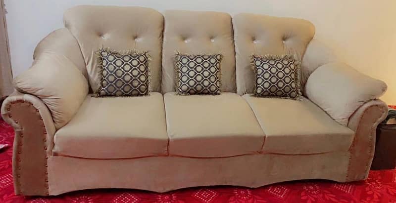 5 seater beautiful sofa set 2