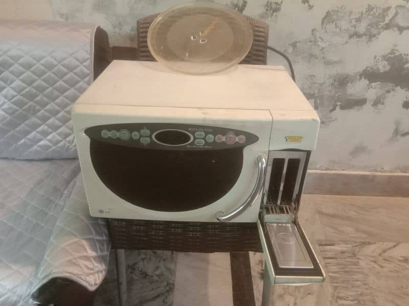 LG microwave oven 0