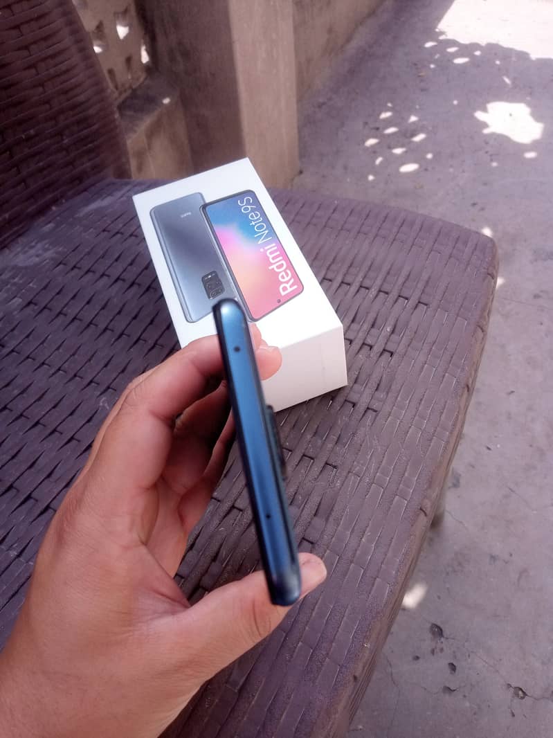 Xiaomi Redmi Note 9S (Flagship Slightly Used) 7