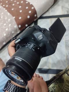 Canon 700 D ( new Condition) 0