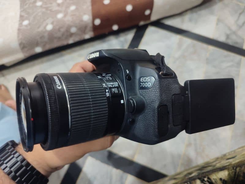 Canon 700 D ( new Condition) 1