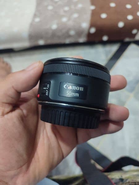 Canon 700 D ( new Condition) 2