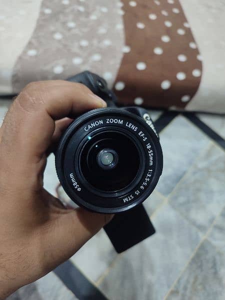 Canon 700 D ( new Condition) 3