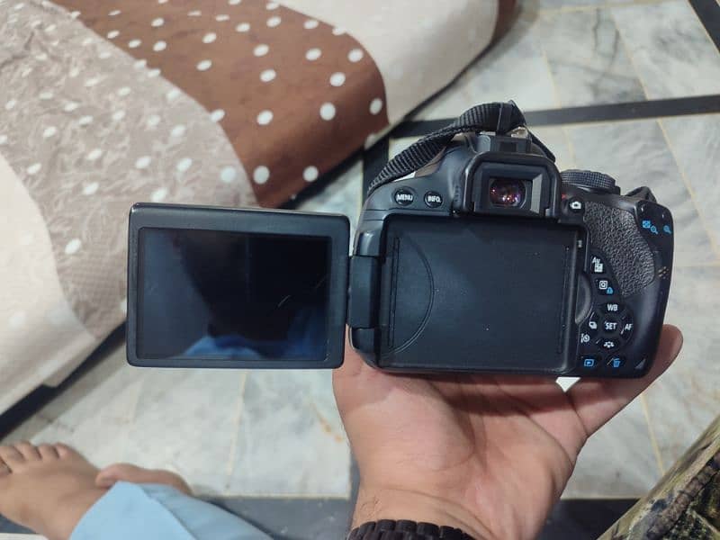 Canon 700 D ( new Condition) 6