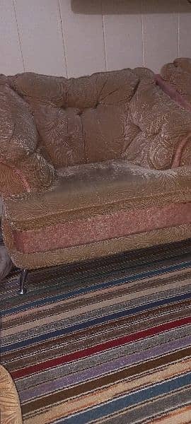 Sofa set urgent Sale 0