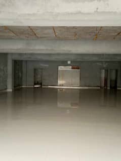 1 kanal hall for rent for warehouse, factory embroidery and other setup in johar town best location