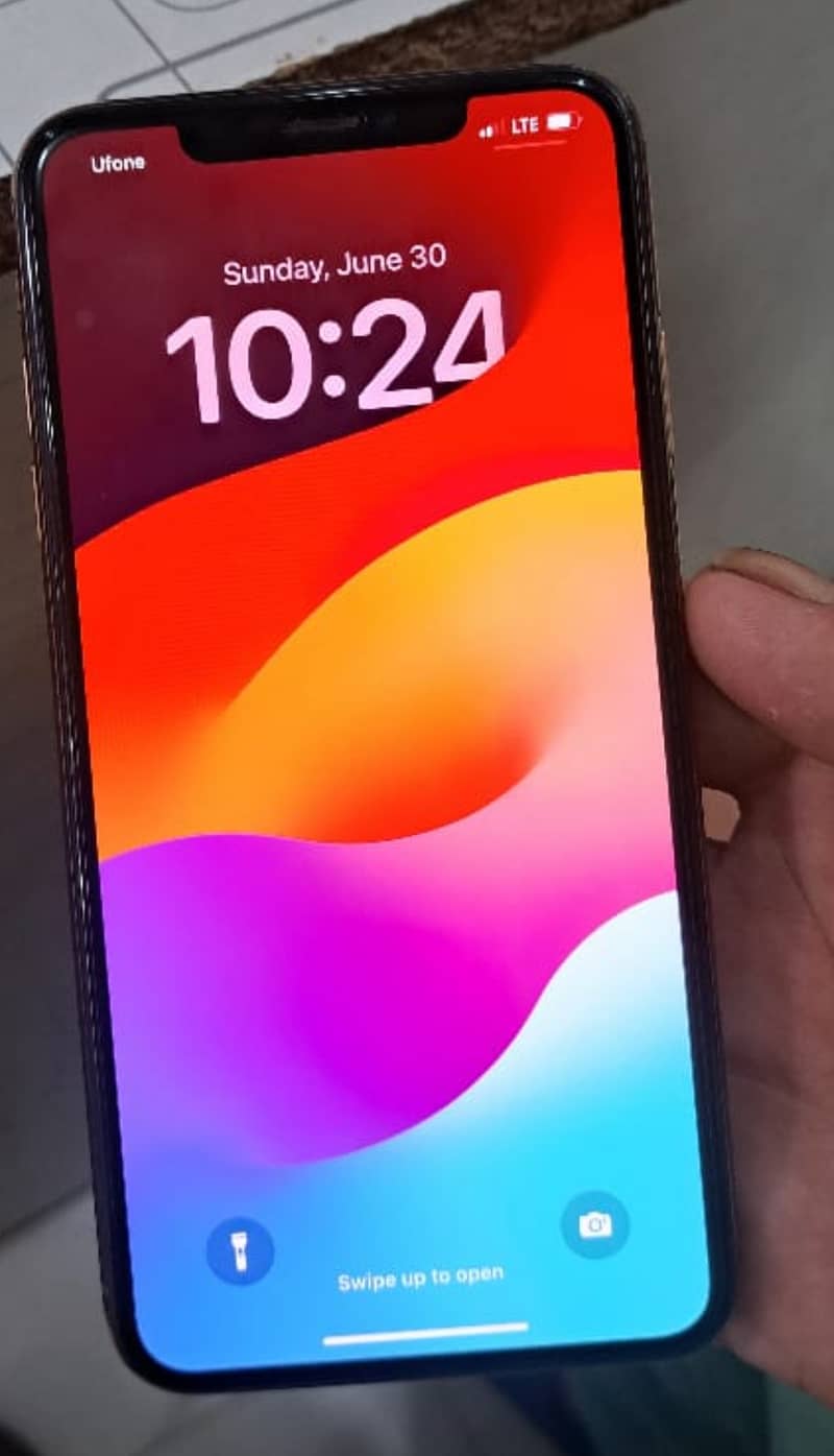 iPhone XS Max 10/10 condition 1