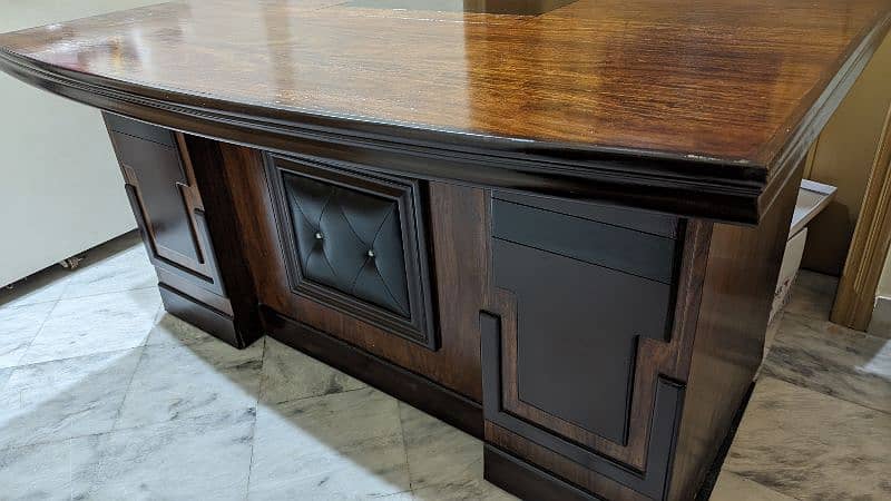 5 foot Wooden Executive Office Table 1