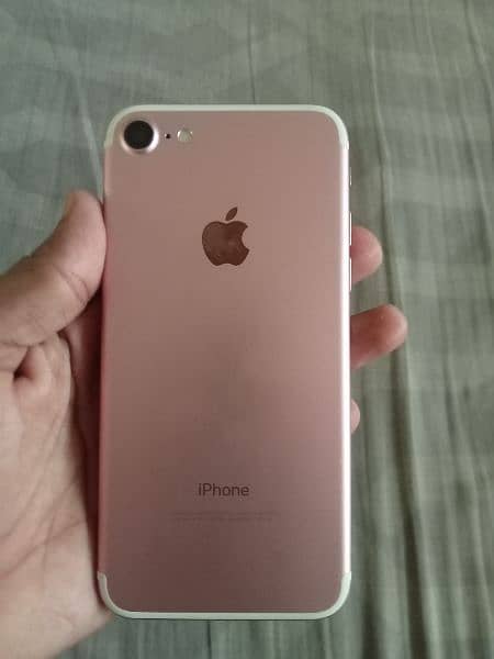 iPhone 7 128gb condition 10/10 4