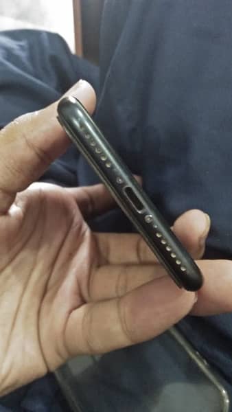 iphone 7 pta black matt emergency sale 1